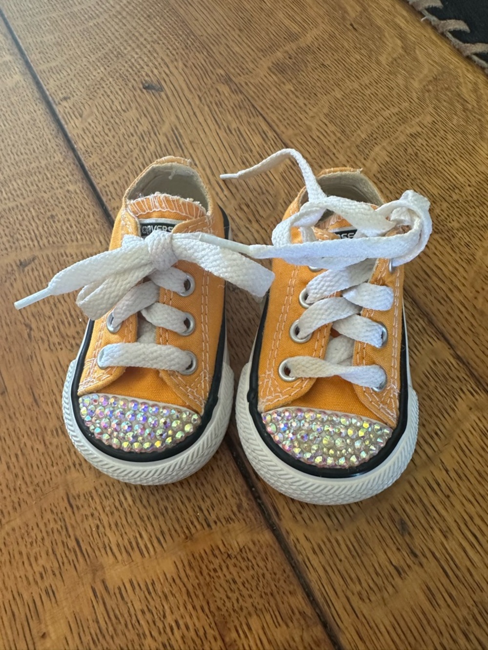 Gold Converse Kids 2C